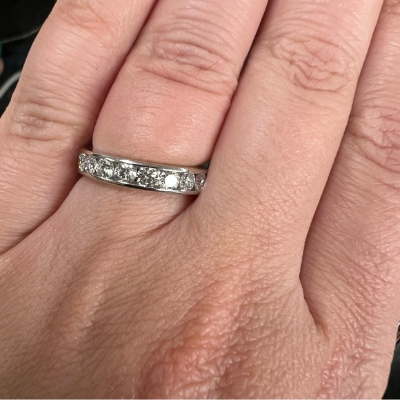 Tiffany & Co. Setting Wedding Platinum Band with Diamonds - Picture 7 of 12